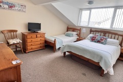 Apt3-Bed2-IMG_2318
