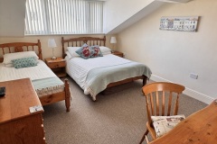 Apt3-Bed2-IMG_2323