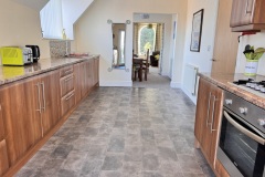 Apt3-Kitchen-IMG_2340