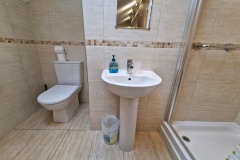 Apt7-Shower1